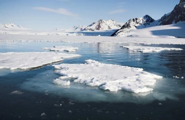 Ice and mountains